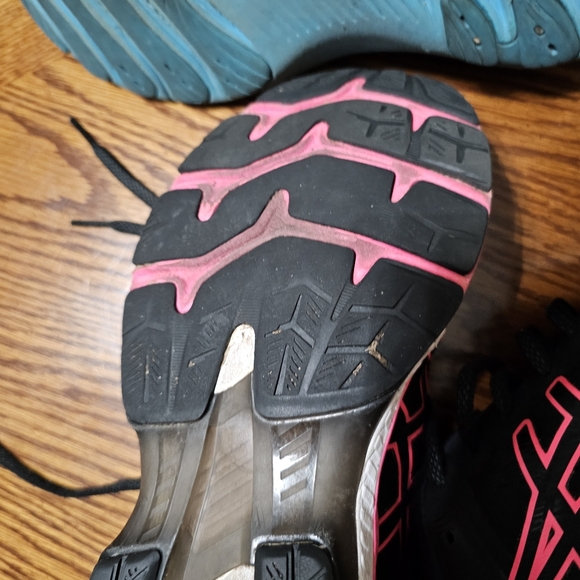 Asics Gel Kayano 27 and Gel Nimbus Lite size 8.5 - Picture 6 of 7